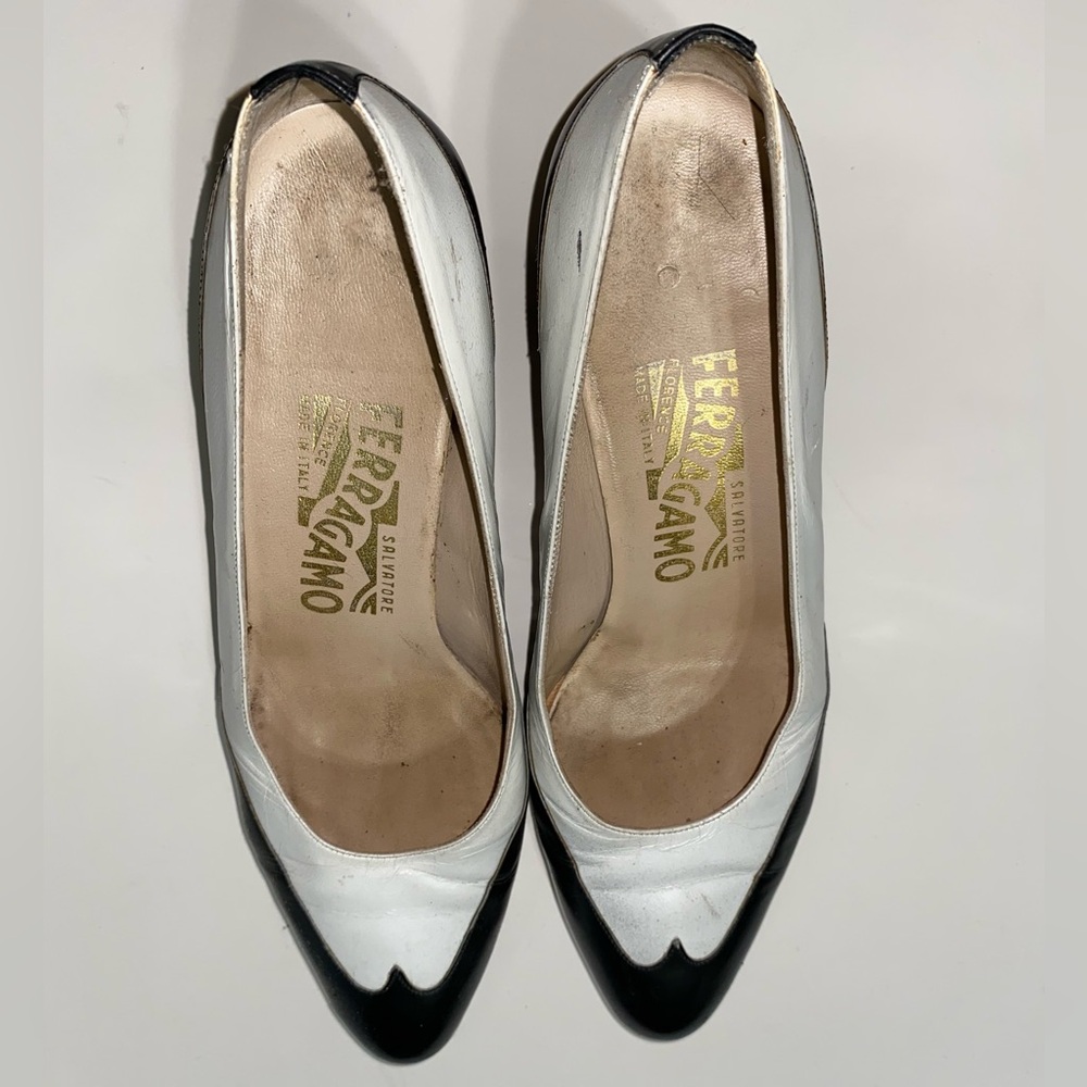 Ferragamo kitten heels black and white vintage size 6.5